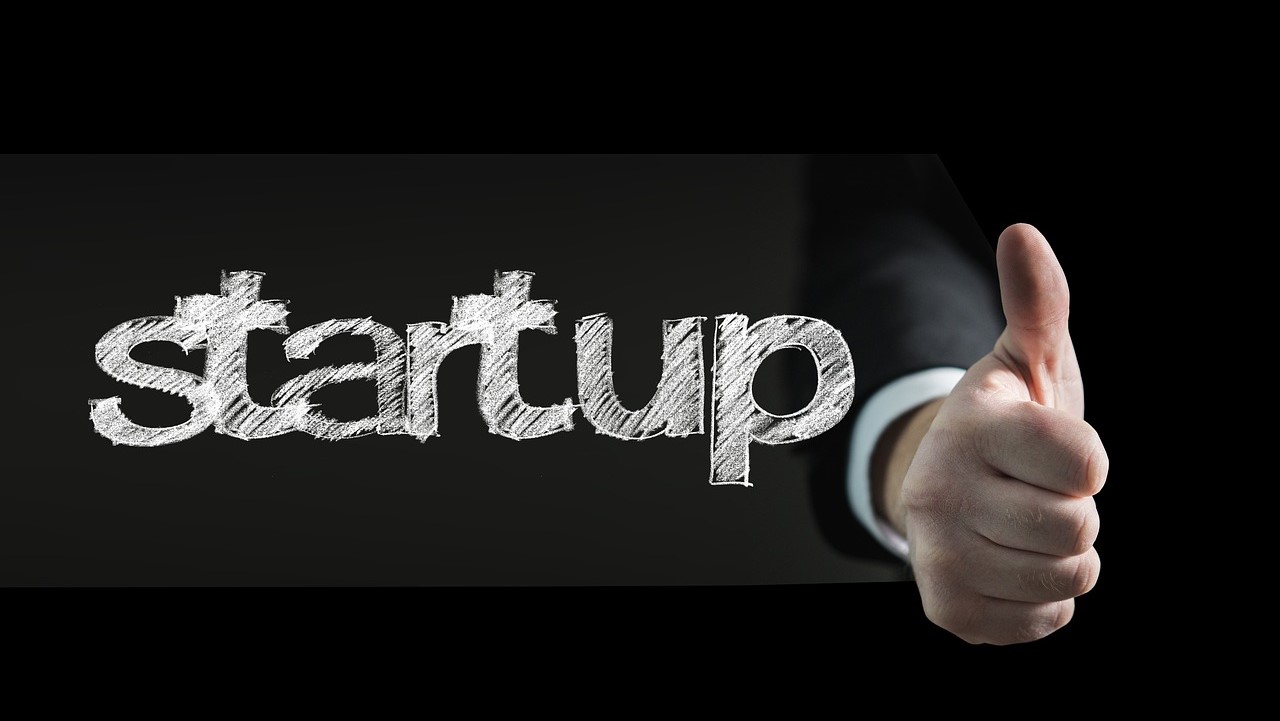 startup thumbs up
